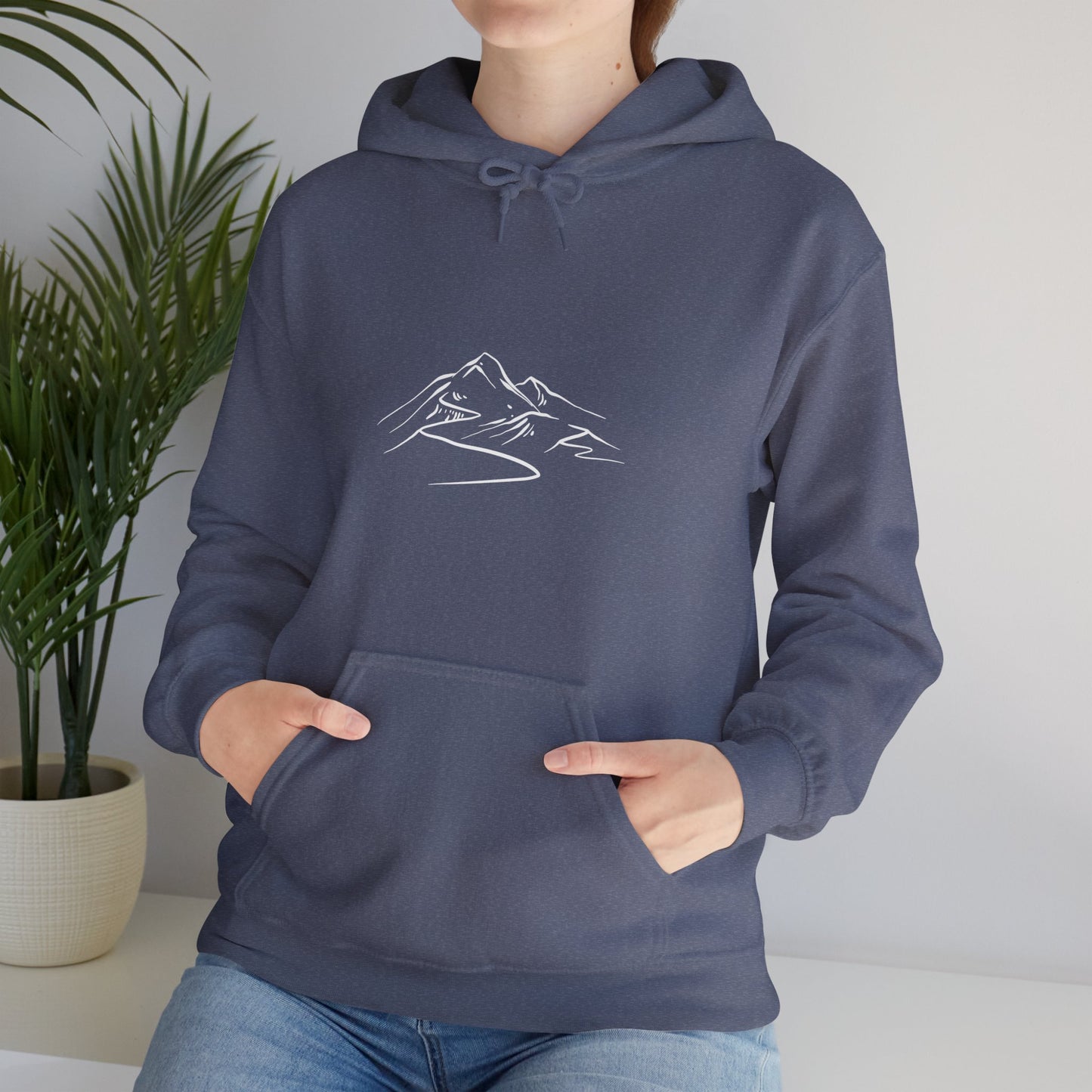 Montain line Unisex Heavy Blend™ Hooded Sweatshirt